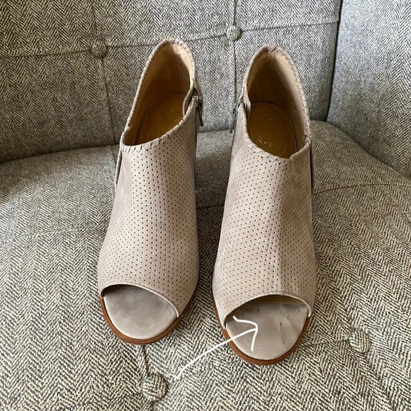 Jack Rodgers • Maya Peep Toe Bootie • Tan Suede - Picture 3 of 10